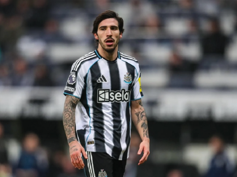 chris-waddle-canh-bao-arsenal